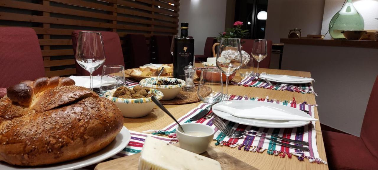 לינה וארוחת בוקר קורליאונה Chiosi Country Club מראה חיצוני תמונה